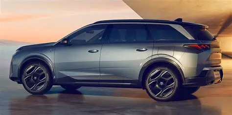 Peugeot e-5008 Long range FWD
